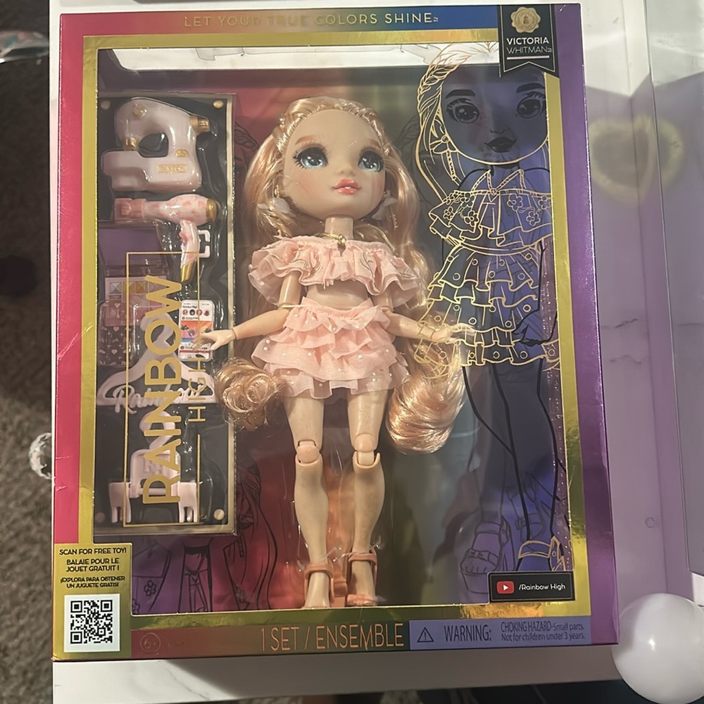 Victoria rainbow high doll